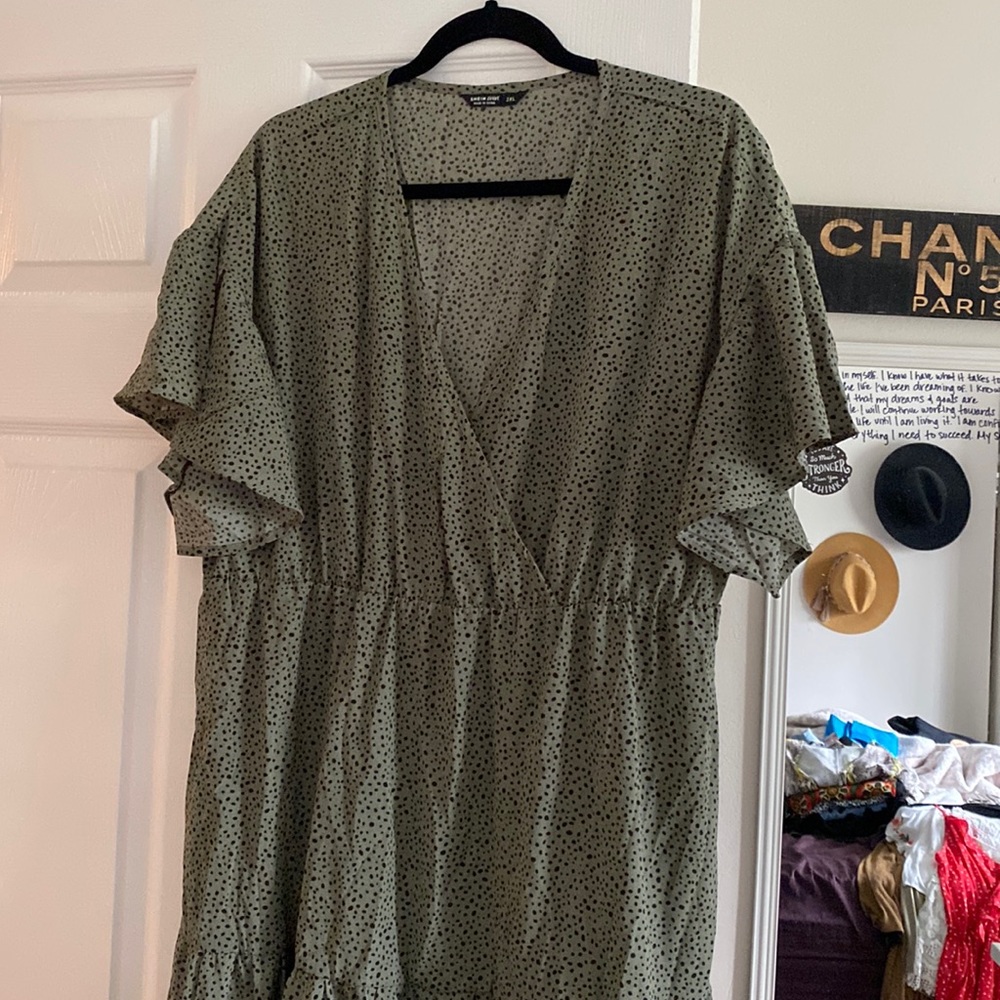 Ruffle midi dress